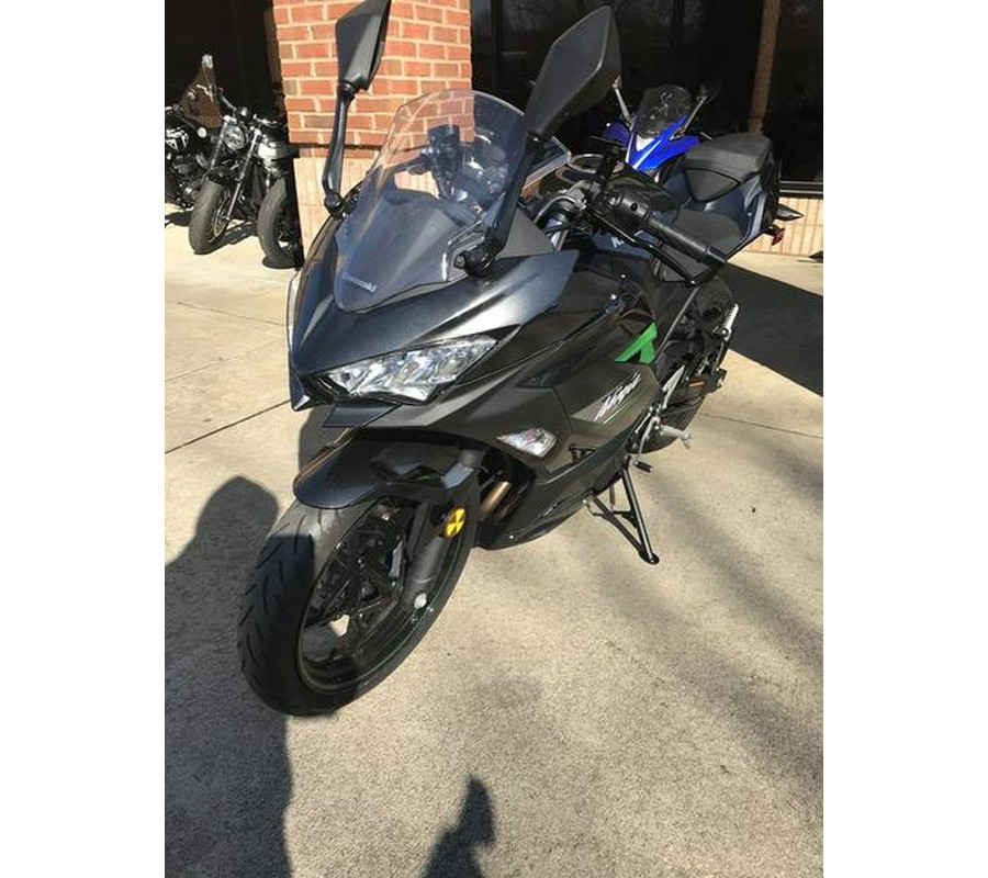 2023 Kawasaki Ninja® 400 KRT Edition