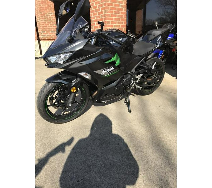 2023 Kawasaki Ninja® 400 KRT Edition