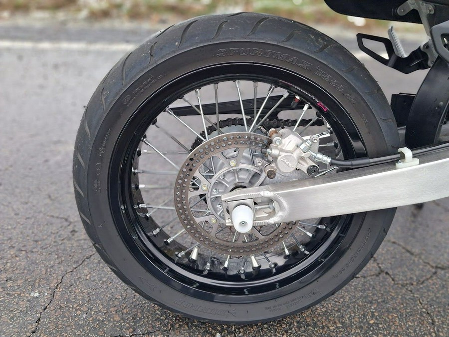 2022 Suzuki DR-Z400SM