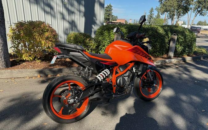 2024 KTM Duke 390