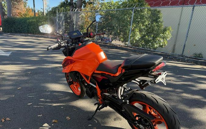 2024 KTM Duke 390