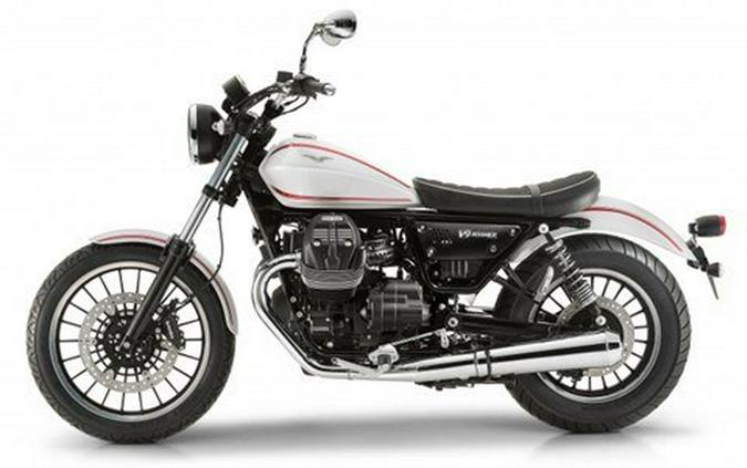 2017 Moto Guzzi V9 Roamer