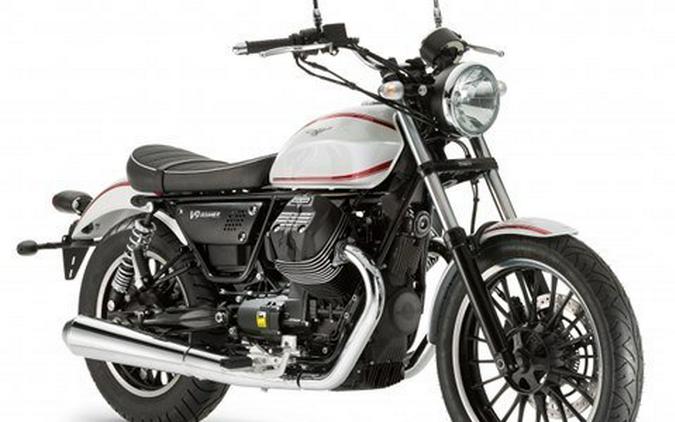 2017 Moto Guzzi V9 Roamer