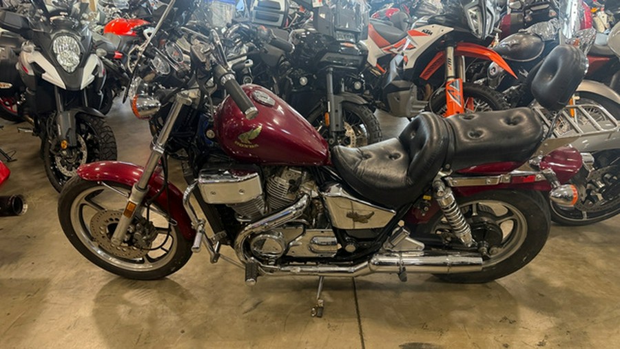 1986 Honda SHADOW VT 700