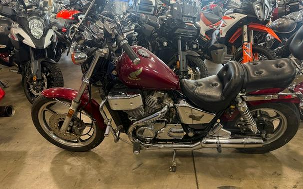 1986 Honda SHADOW VT 700