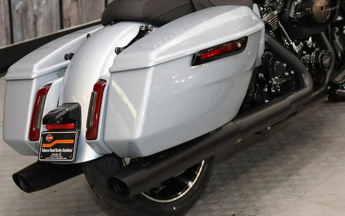 2024 Harley-Davidson® FLTRX - Road Glide®