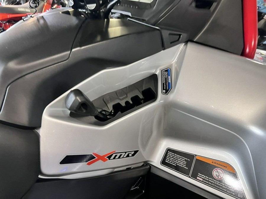 2025 Can-Am Outlander X Mr 1000R Hyper Silver & Legion Red