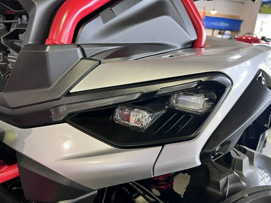 2025 Can-Am Outlander X Mr 1000R Hyper Silver & Legion Red