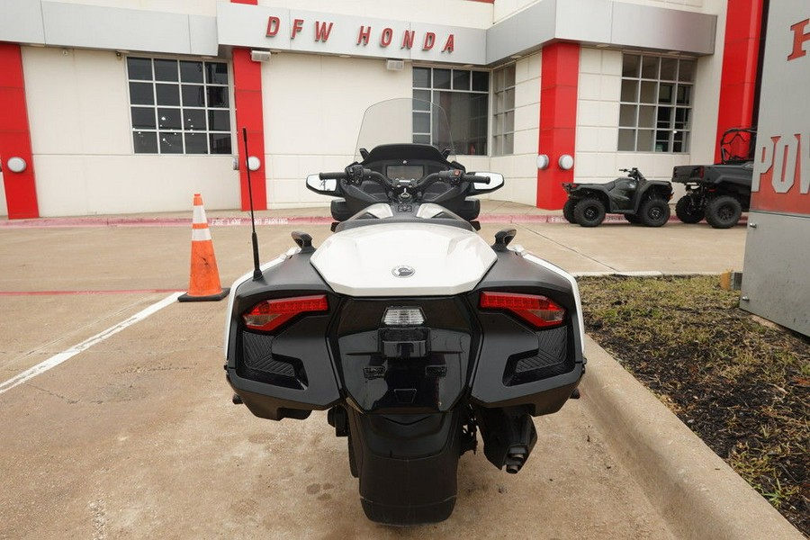 2020 Can-Am Spyder RT Base