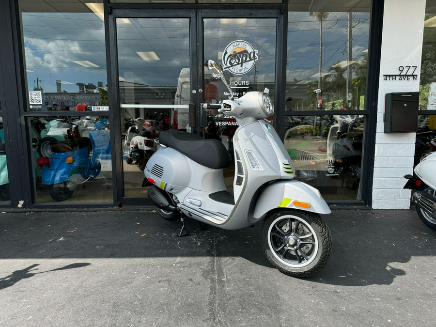 2024 Vespa GTS Super 300 Tech