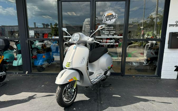 2024 Vespa GTS Super 300 Tech