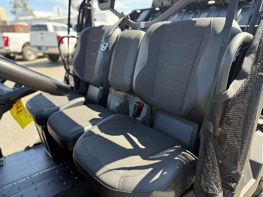 2025 Can-Am Defender XT HD9 Stealth Black