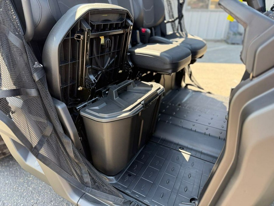 2025 Can-Am Defender XT HD9 Stealth Black