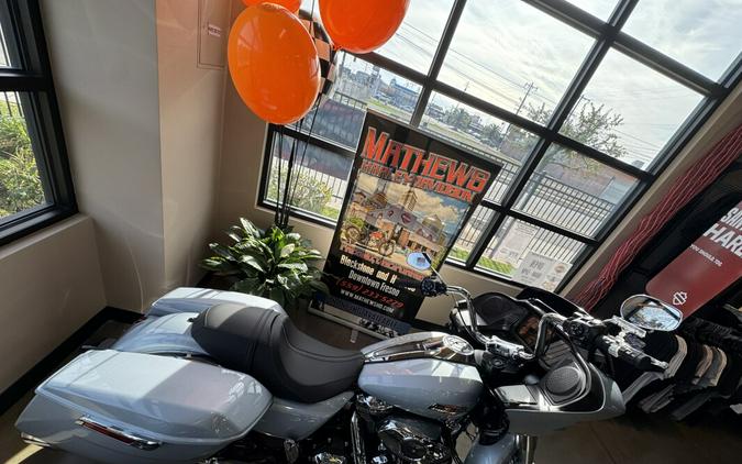 2025 Harley-Davidson® Road Glide® Atlas Silver Metallic