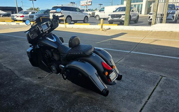 2019 Indian Roadmaster Steel Gray Smoke Thunder Black Smoke