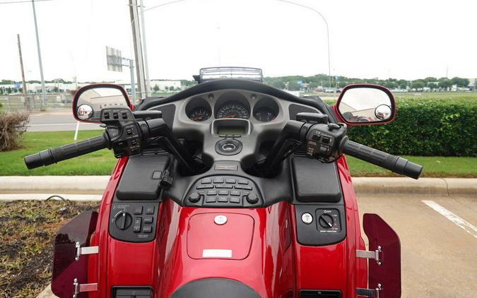 2004 Honda Gold Wing Base