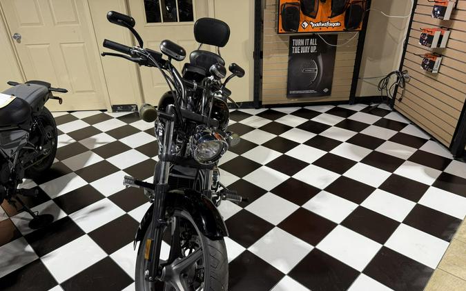 VT1300CS 2013 Sabre