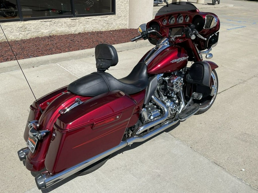 2016 Harley-Davidson® FLHXS - Street Glide® Special