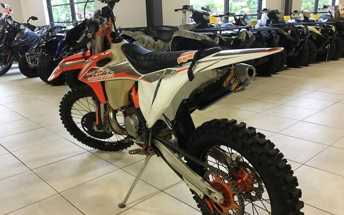 2022 KTM 300 XC-W TPI Erzbergrodeo