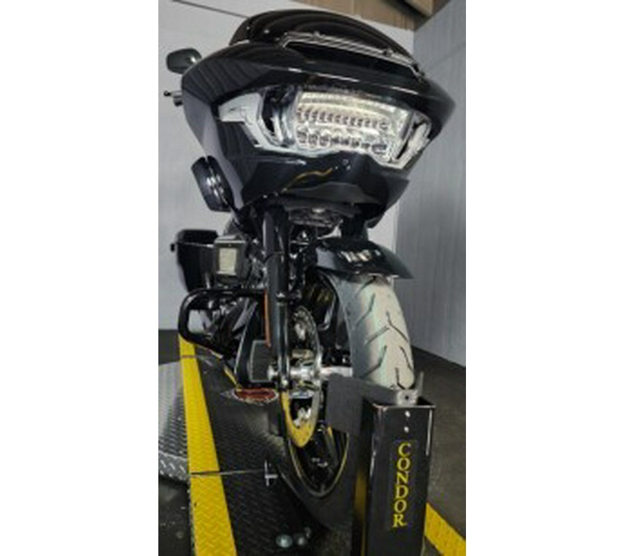 2025 Harley-Davidson Road Glide® FLTRX VIVID BLACK