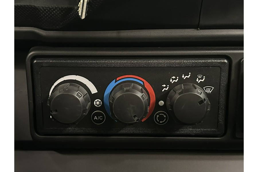 2026 Can-Am Defender LIMITED CAB HD11 Accessorized Demonstrator