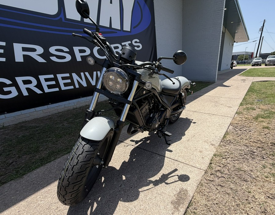 2026 Honda Rebel 300 E-Clutch