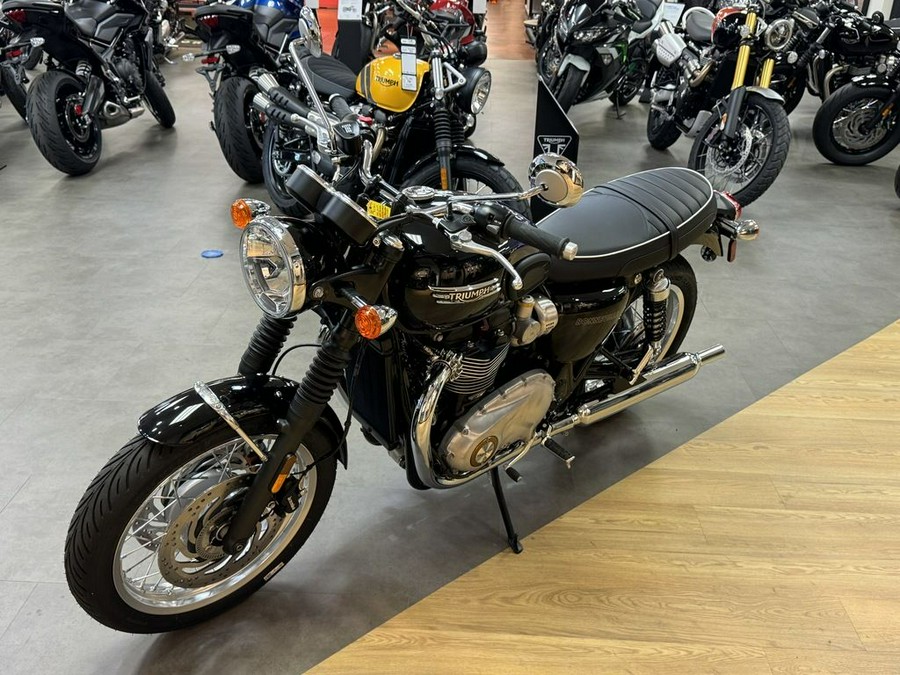 2024 Triumph Bonneville T120 Stealth Edition