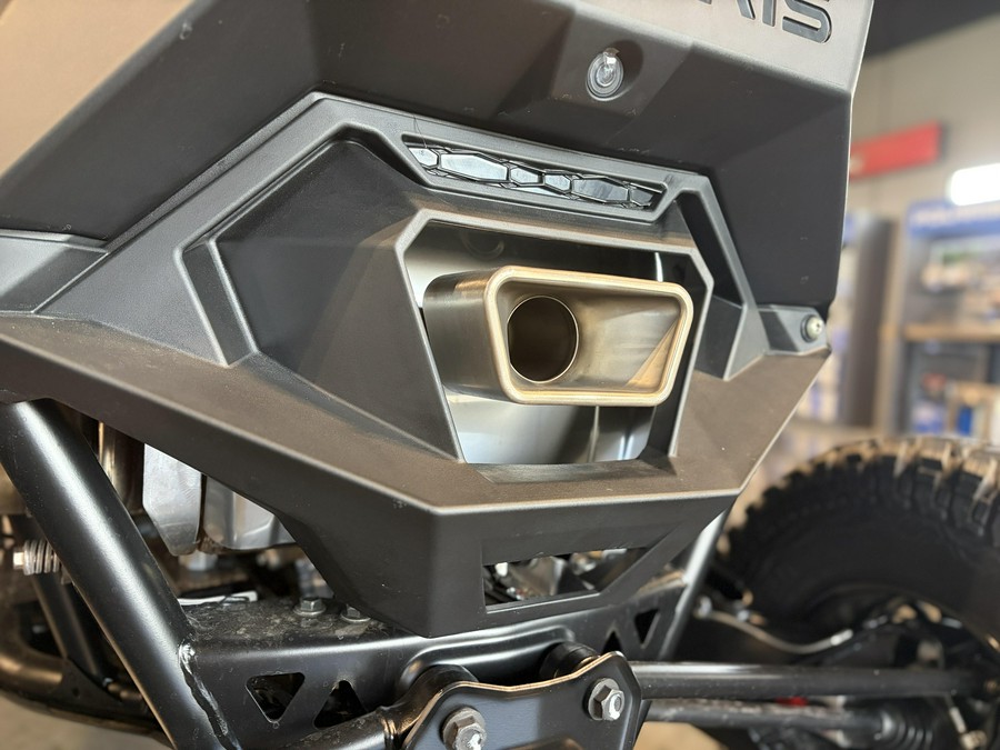 2026 Polaris RZR PRO R 4 ULTIMATE GHOST WHITE METALLIC Ultimate