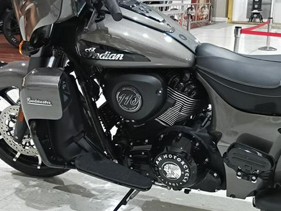 2025 Indian Motorcycle Roadmaster® Dark Horse® with PowerBand Audio Package