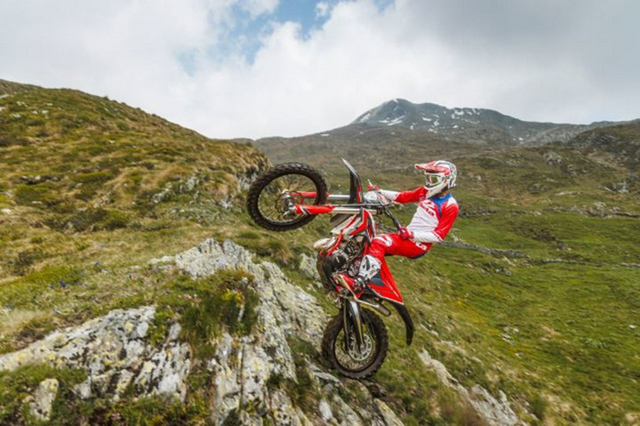 2026 Beta Motorcycles 300 XTRAINER