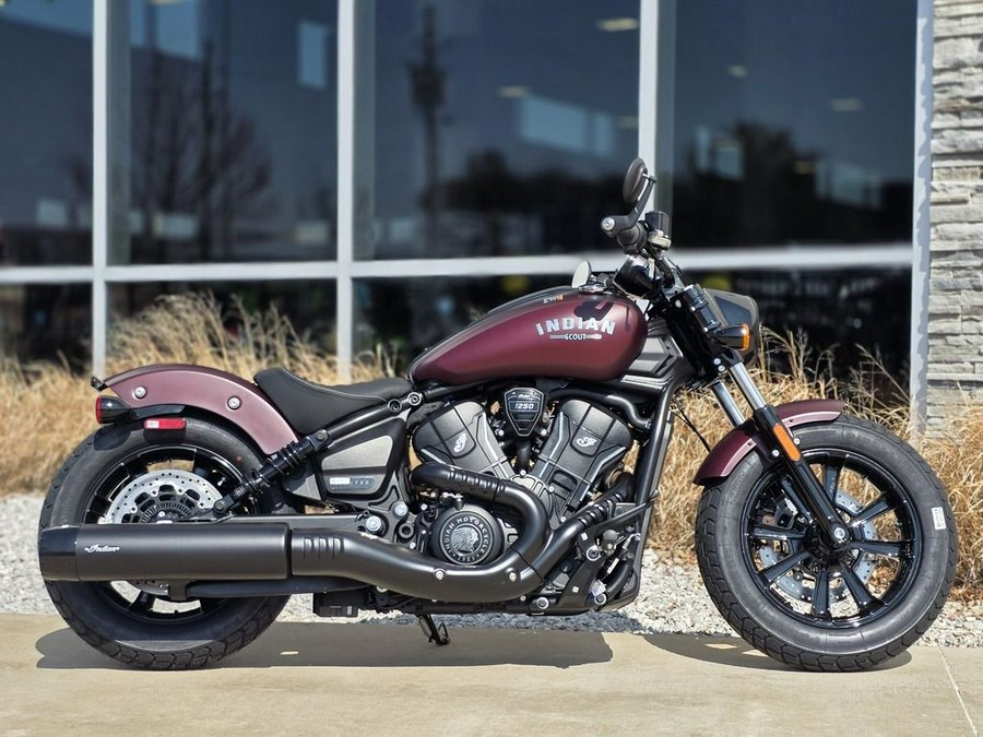 2026 Indian Motorcycle® Scout® Bobber Limited +Tech Maroon Metallic Smoke