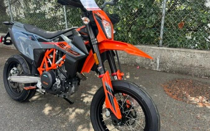 2021 KTM 690 SMC R