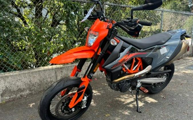2021 KTM 690 SMC R