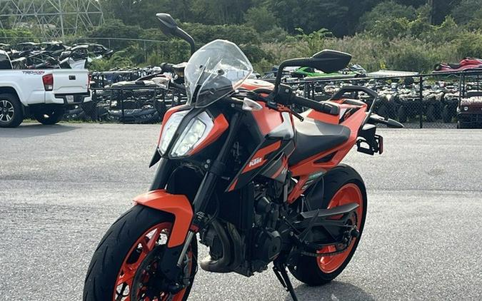 2022 KTM Duke 890 GP