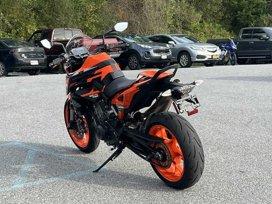 2022 KTM Duke 890 GP