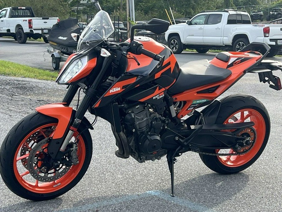 2022 KTM Duke 890 GP