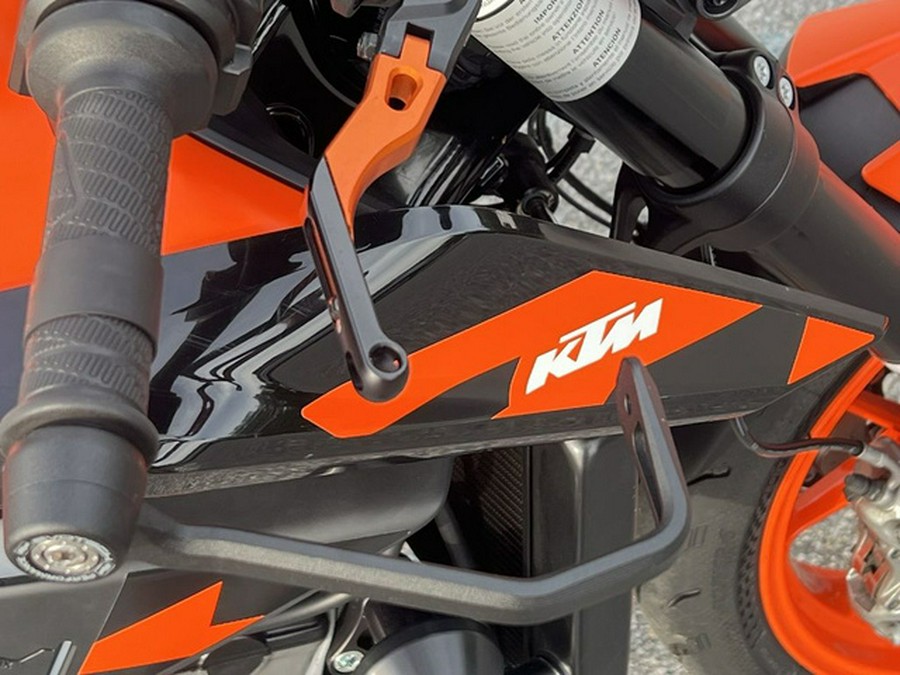 2022 KTM Duke 890 GP