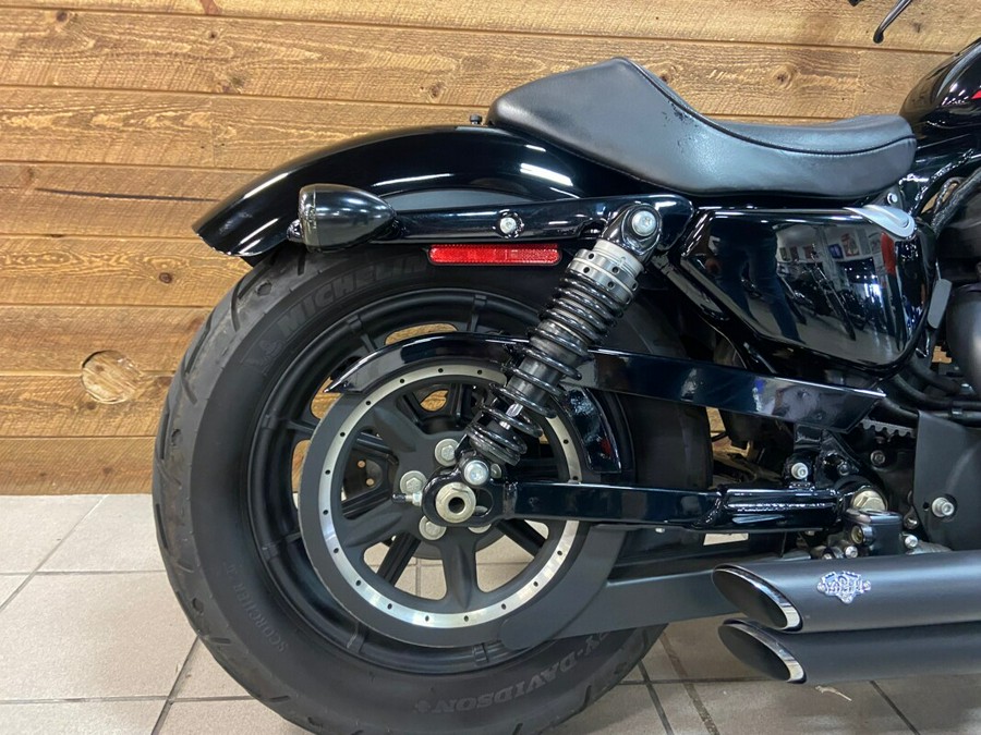 2021 Harley-Davidson® Iron 1200™ Vivid Black XL1200NS