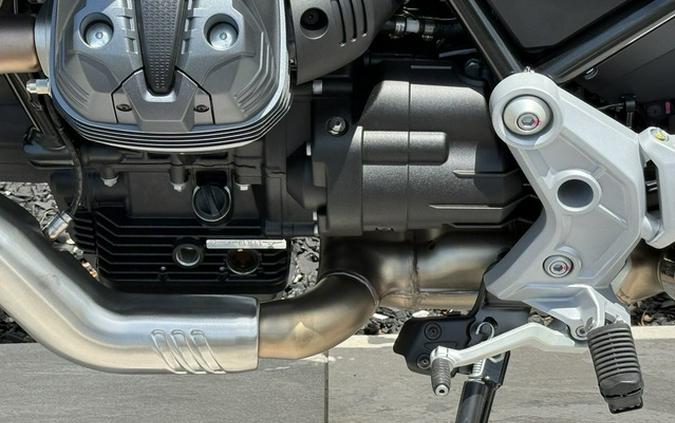 2025 Moto Guzzi V85 Strada TT