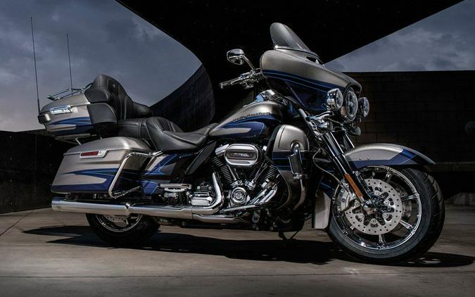2017 Harley-Davidson Electra Glide® CVO™ Limited