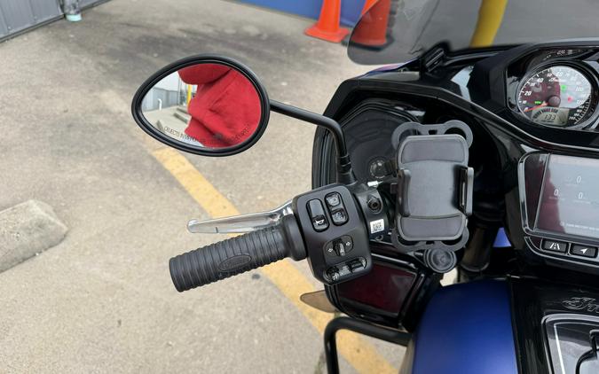 2024 Indian Motorcycle Challenger® Dark Horse® with PowerBand Audio Package