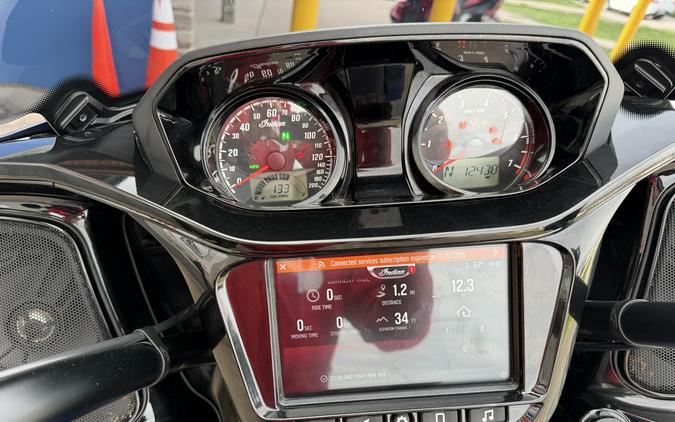 2024 Indian Motorcycle Challenger® Dark Horse® with PowerBand Audio Package