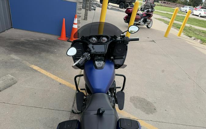 2024 Indian Motorcycle Challenger® Dark Horse® with PowerBand Audio Package