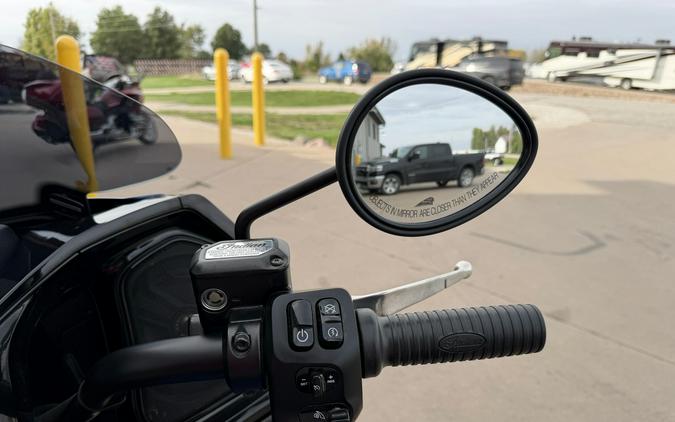 2024 Indian Motorcycle Challenger® Dark Horse® with PowerBand Audio Package
