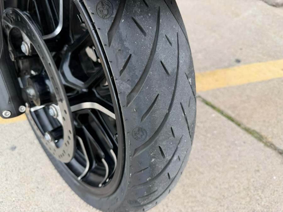 2024 Indian Motorcycle Challenger® Dark Horse® with PowerBand Audio Package