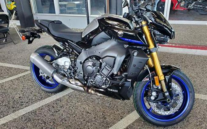 2022 Yamaha MT-10 SP Review [12 Street and Track Fast Facts]