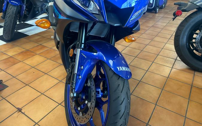 2024 Yamaha YZF-R3 BLUE