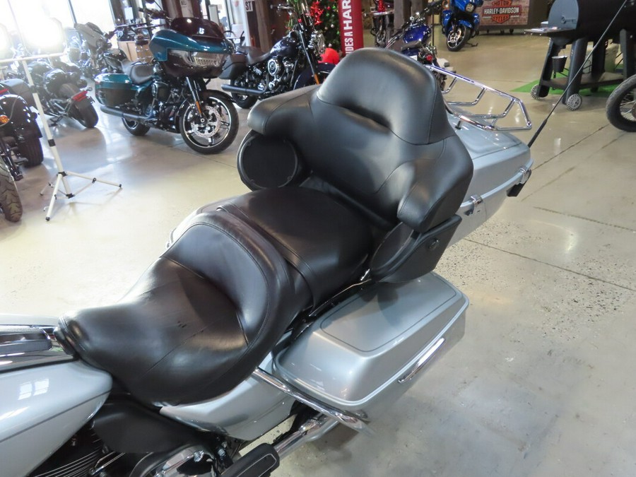 2015 Harley-Davidson® FLHTCU Electra Glide® Ultra Classic™