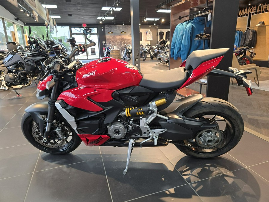 2022 Ducati Streetfighter V2