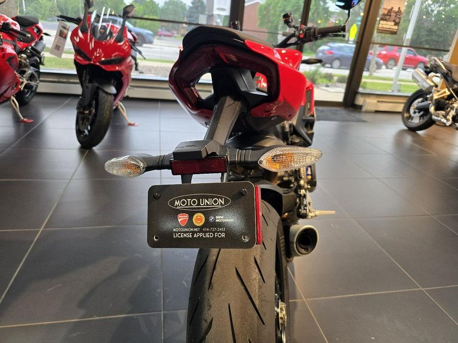 2022 Ducati Streetfighter V2
